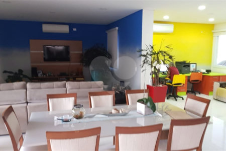 Casa à venda com 5 suítes no condomínio Vale do Sol, Bom Jesus dos Perdões - SP