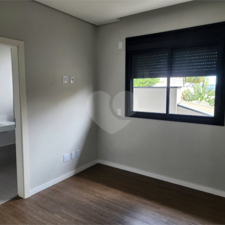 Casa à venda com 3 suítes no condomínio Terras de São Francisco, Vinhedo - SP