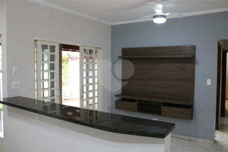 Casa à venda ou para alugar com 2 quartos em Jardim Santa Helena, Valinhos, SP