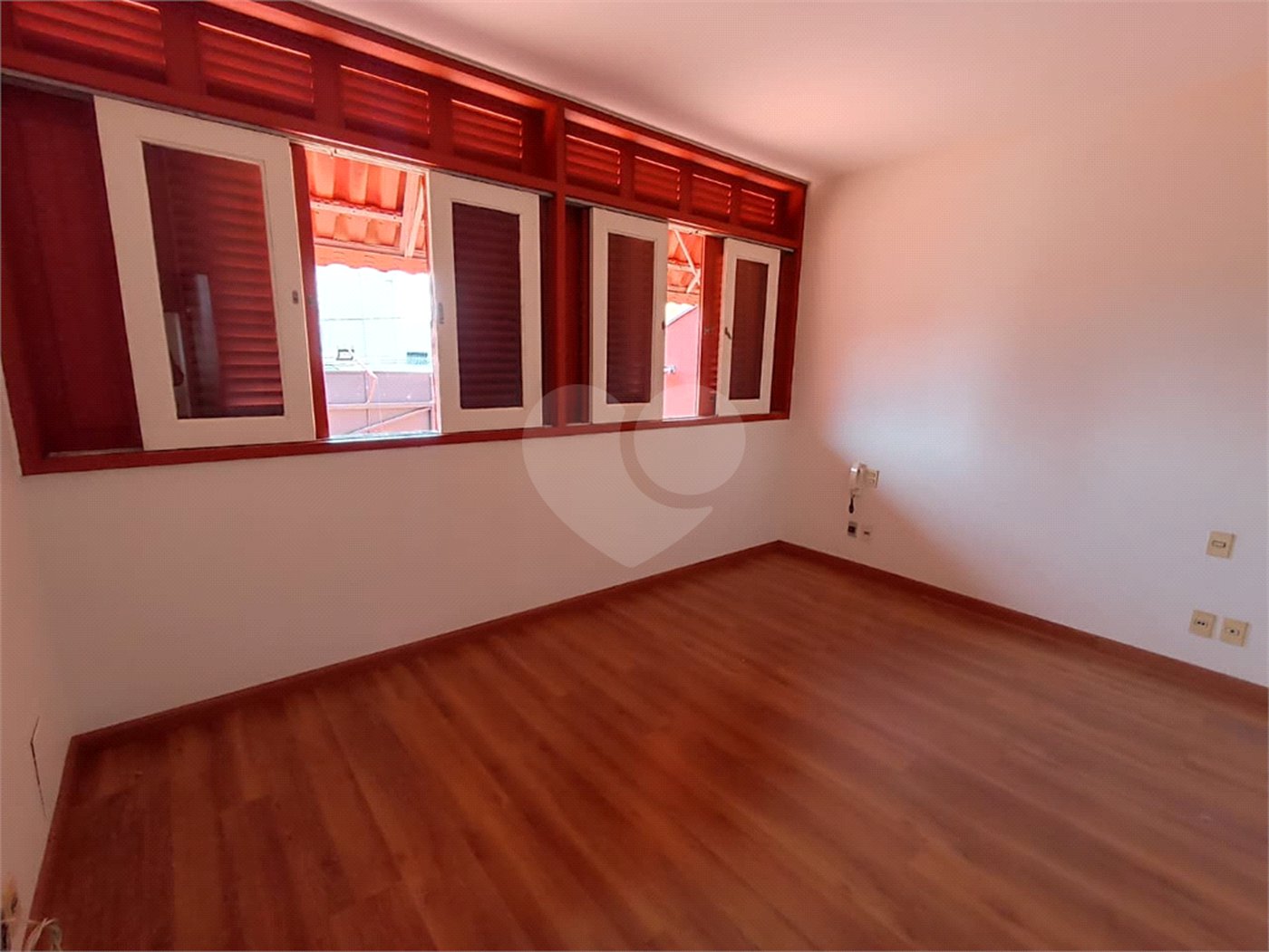 Casa para alugar com 4 quartos, sendo 1 suíte, no Centro, Itapetininga, SP