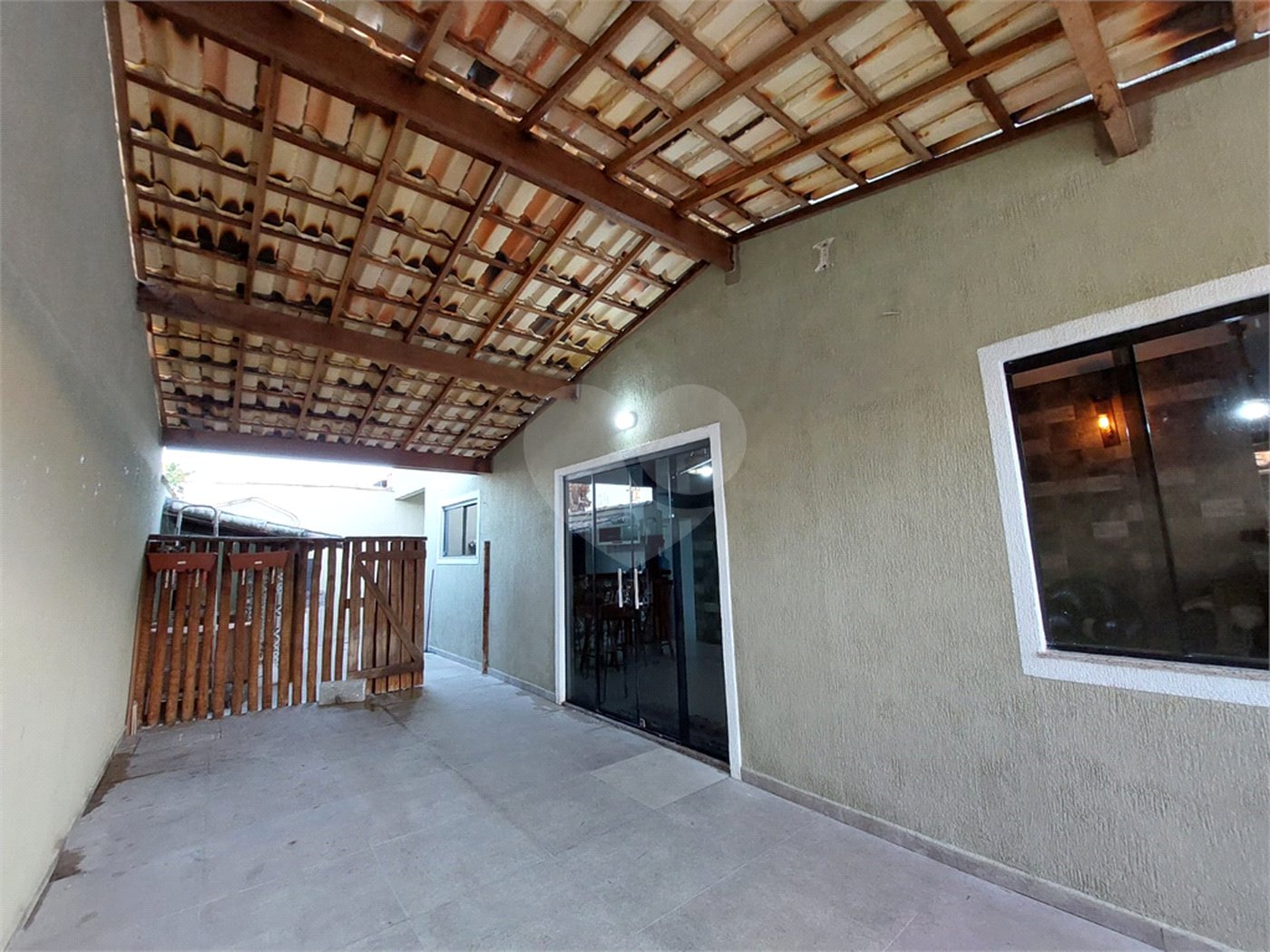 Casa à venda com 2 quartos, sendo 1 suíte,  em São José, Armação dos Búzios, RJ