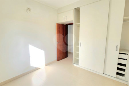 Casa à venda com 3 quartos, sendo 1 suíte, no condomínio Bouganville, Araraquara - SP