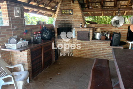 Chácara à venda com 5 quartos, sendo 3 suítes, em Loteamento Residencial Vista Linda, São José dos Campos, SP