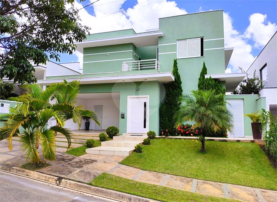 Casa à venda com 3 suítes no condomínio Colinas do Sol, Sorocaba - SP