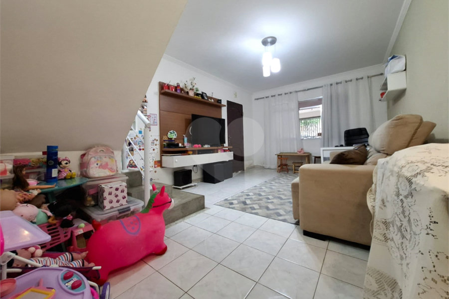 Sobrado à venda com 3 quartos, sendo 1 suíte, em Jardim Felicidade, São Paulo, SP