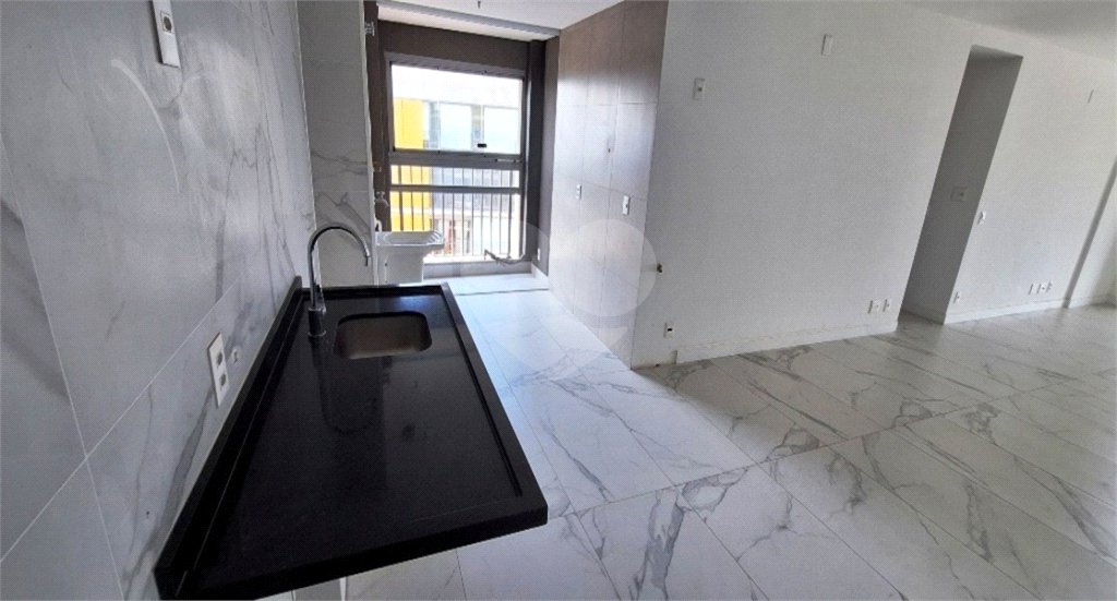 Apartamento à venda com 3 suítes em Sumarezinho, São Paulo, SP