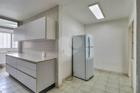 Cobertura à venda ou para alugar com 5 quartos, sendo 2 suítes, em Alto da Boa Vista, São Paulo, SP