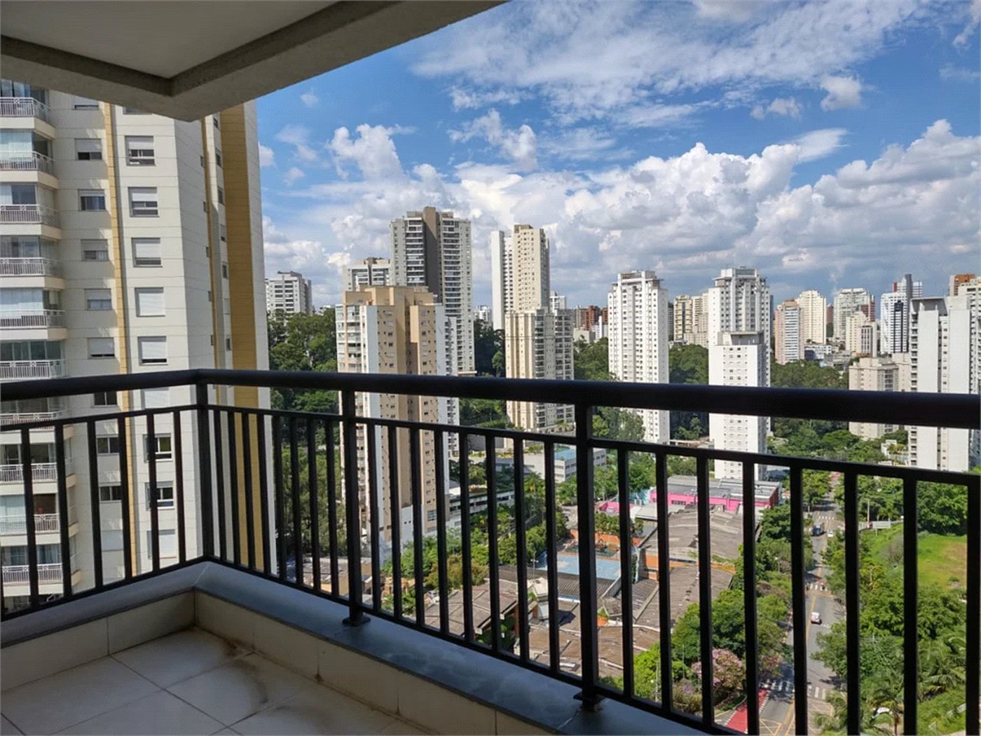 Apartamento à venda com 2 suítes em Vila Andrade, São Paulo, SP