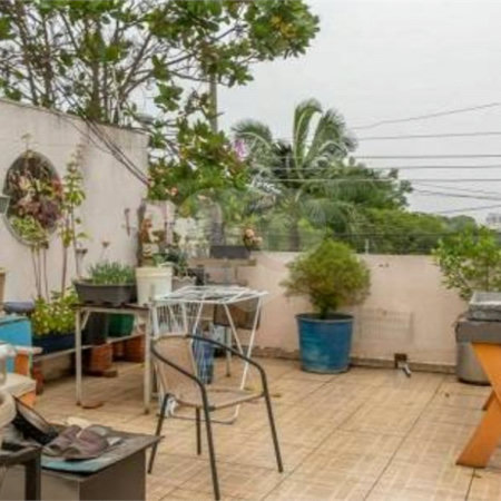 Sobrado à venda com 3 quartos, sendo 1 suíte,  em Jardim Monte Kemel, São Paulo, SP