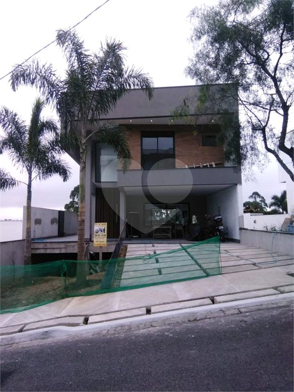 Casa à venda com 3 suítes no condomínio Mosaico da Serra, Mogi das Cruzes - SP