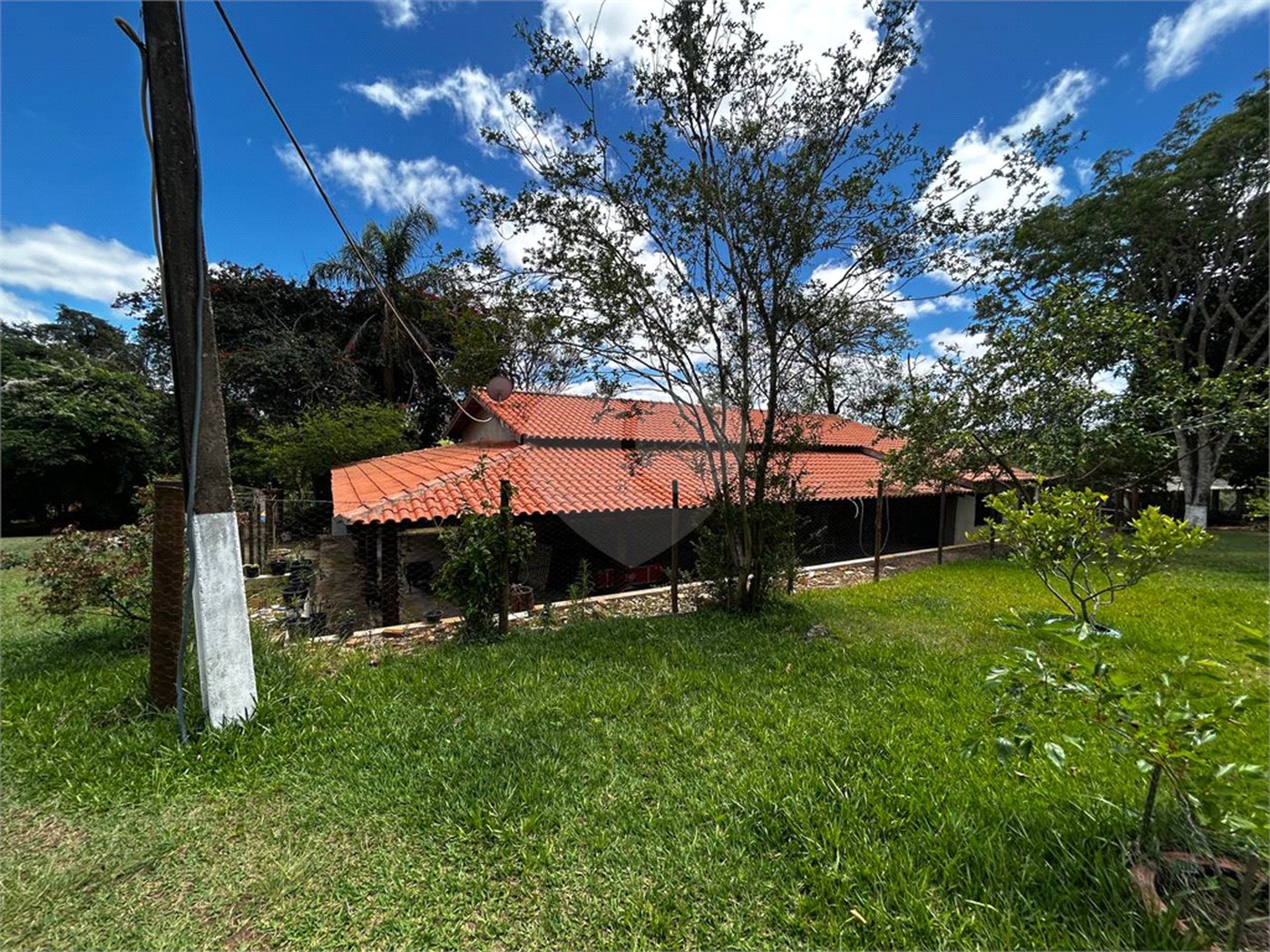Sítio à venda com 2 quartos em Área Rural de Varginha, Itapetininga, SP
