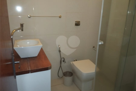 Apartamento à venda com 3 quartos, sendo 1 suíte, no Centro, Araraquara, SP
