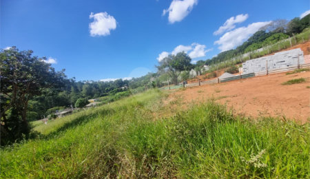 Terreno à venda em Jardim Estância Brasil, Atibaia, SP