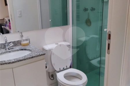 Casa à venda com 3 quartos, sendo 1 suíte, no condomínio Moradas do Horto, São Paulo - SP