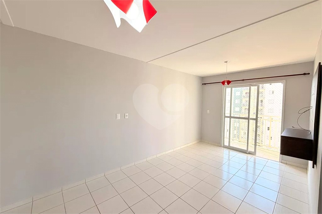 Apartamento à venda com 3 quartos em Jardim Tamoio, Jundiaí, SP