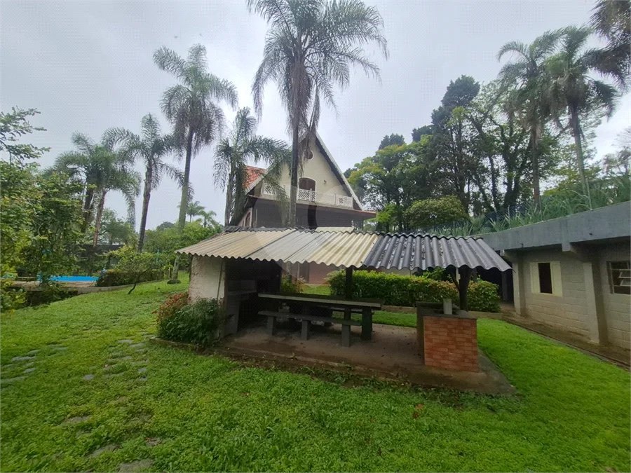 Sobrado à venda ou para alugar com 3 suítes em SERRA DA CANTAREIRA, Mairiporã, SP