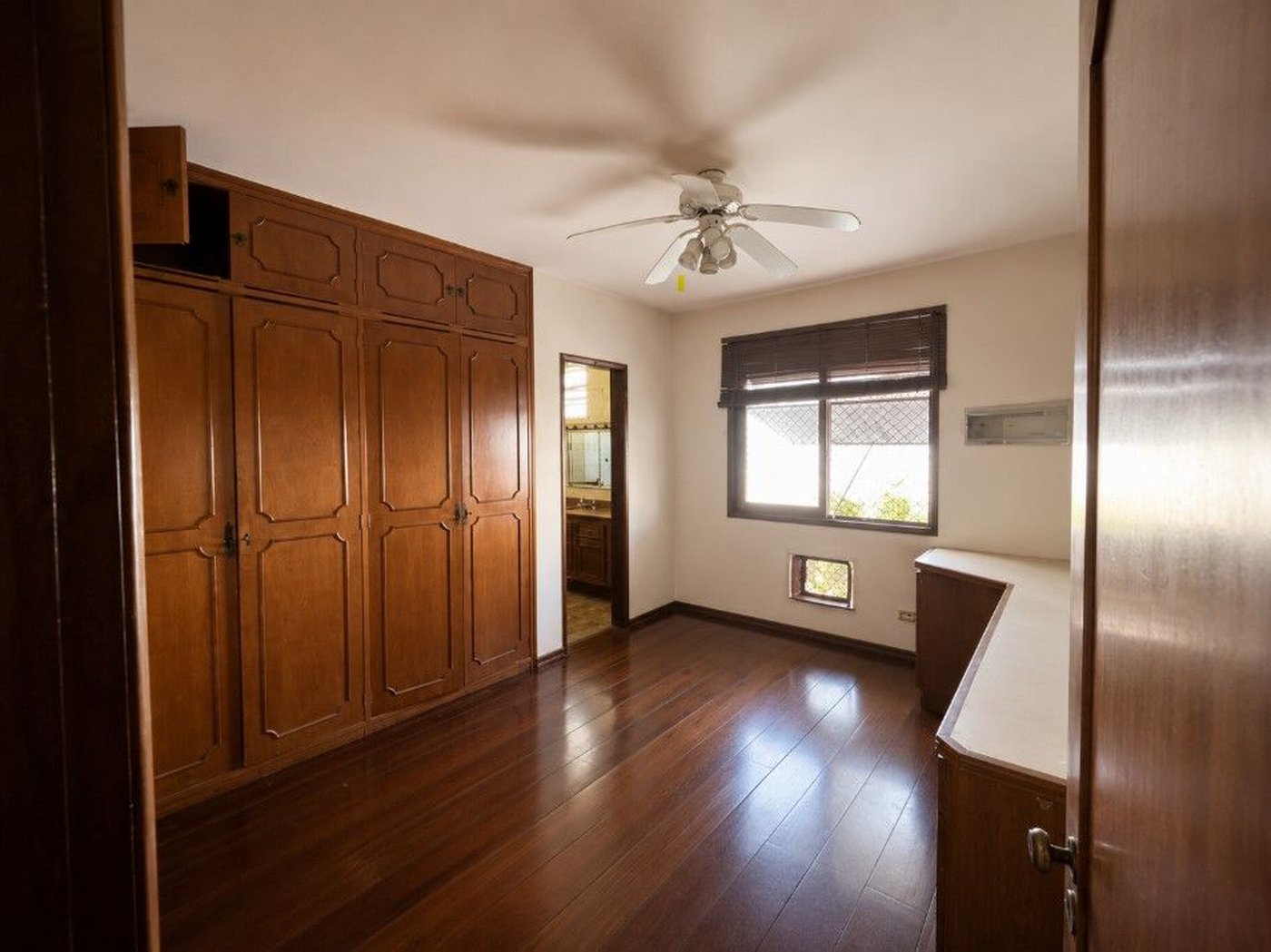 Casa com 5 dormitórios para alugar, 250 m² por R$ 10.630,00 - Ponta da Praia - Santos/SP