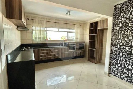 Sobrado à venda com 3 quartos, sendo 1 suíte, em Jardim São Paulo(zona Norte), São Paulo, SP