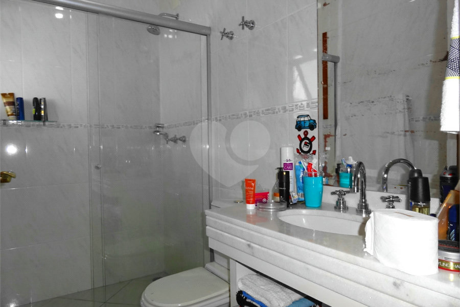 Sobrado à venda com 4 quartos, sendo 2 suítes, em Horto, São Paulo, SP