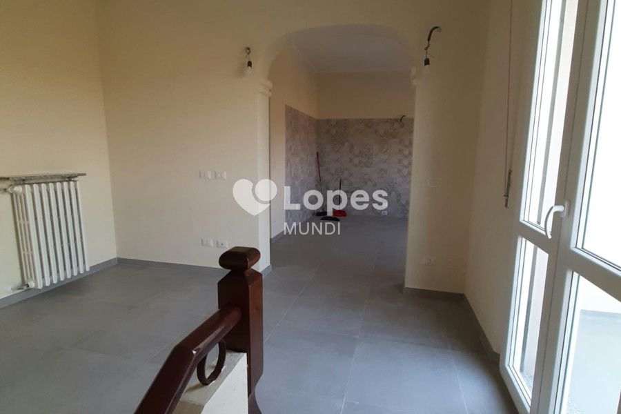 Casa renovada com 4 quartos à venda em Trino, Vercelli – 2 unidades independentes