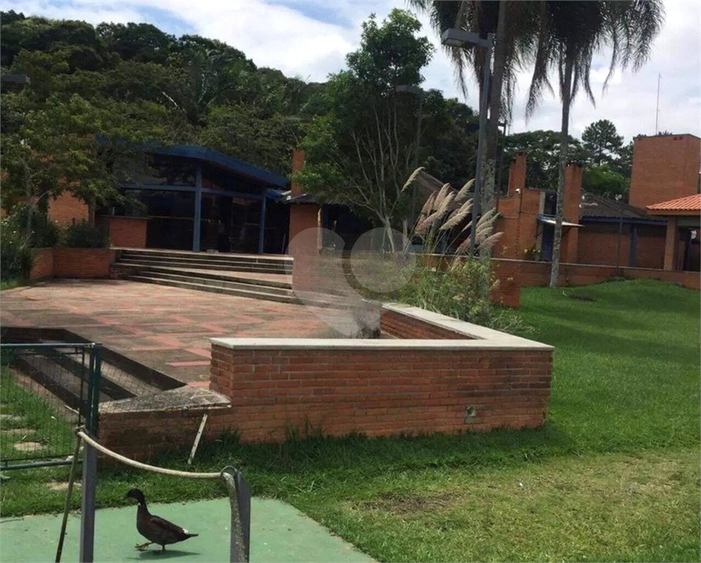 Casa à venda com 3 quartos, sendo 1 suíte, no condomínio Residencial Patrimônio do Carmo, São Roque - SP