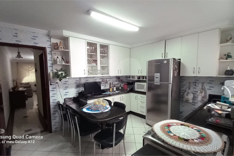 Sobrado à venda com 4 quartos, sendo 1 suíte, em Tremembé, São Paulo, SP