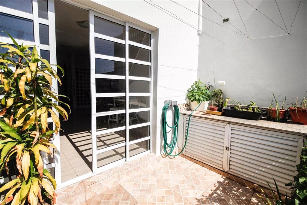 Sobrado à venda com 3 quartos, sendo 1 suíte, em Parada Inglesa, São Paulo, SP