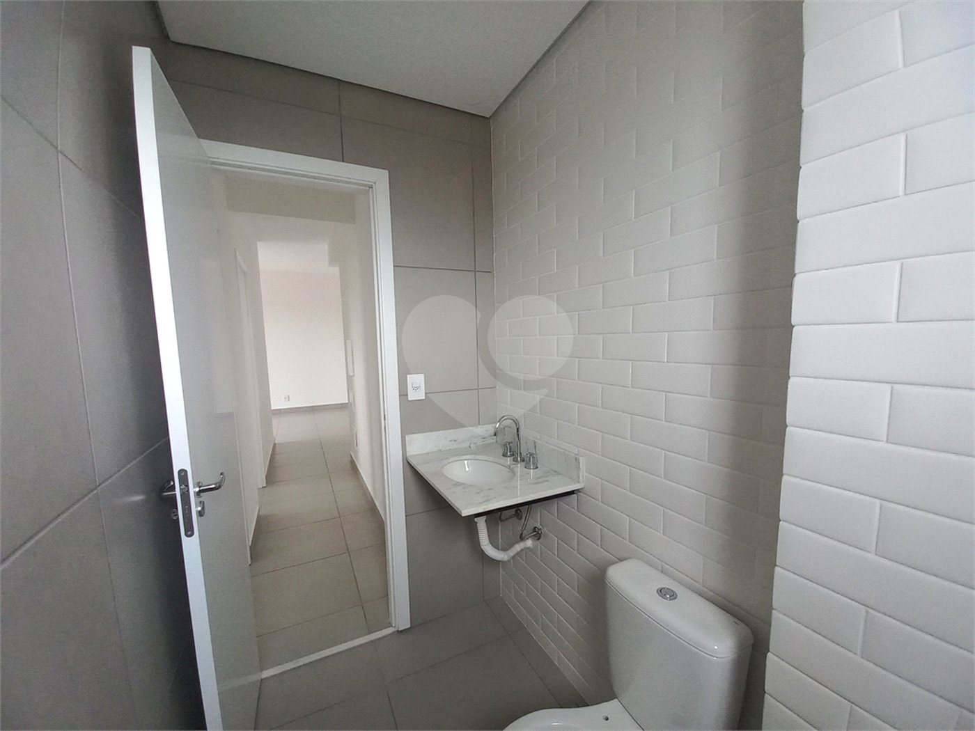 Apartamento à venda com 2 quartos, sendo 1 suíte,  em Além Ponte, Sorocaba, SP