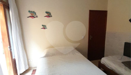 Casa à venda com 3 quartos, sendo 1 suíte,  em Água Espraiada (caucaia do Alto), Cotia, SP