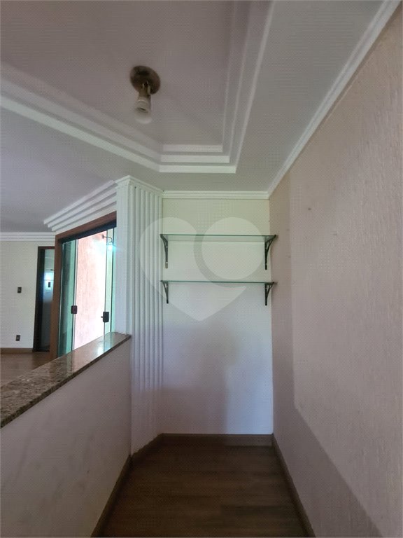 Casa à venda com 3 suítes no condomínio Portal do Sabiá, Araçoiaba da Serra - SP