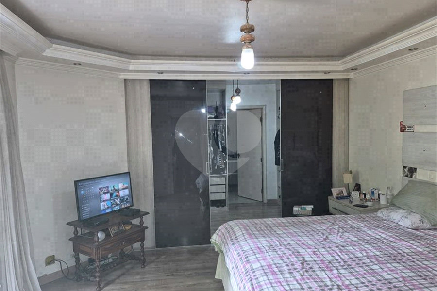 Casa à venda com 4 suítes no condomínio Associação Reserva das Hortênsias, Mairiporã - SP