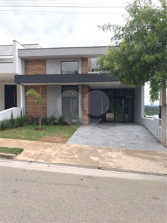 Casa à venda com 3 suítes no condomínio Terras de São Francisco, Sorocaba - SP
