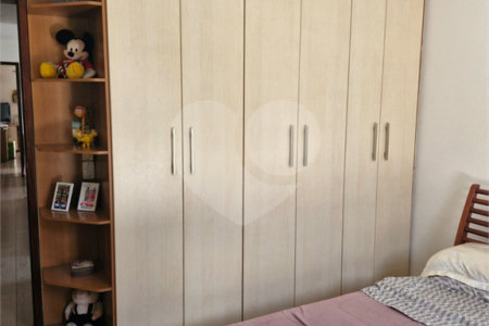 Sobrado à venda com 3 quartos, sendo 1 suíte, em Jardim Caravelas, São Paulo, SP