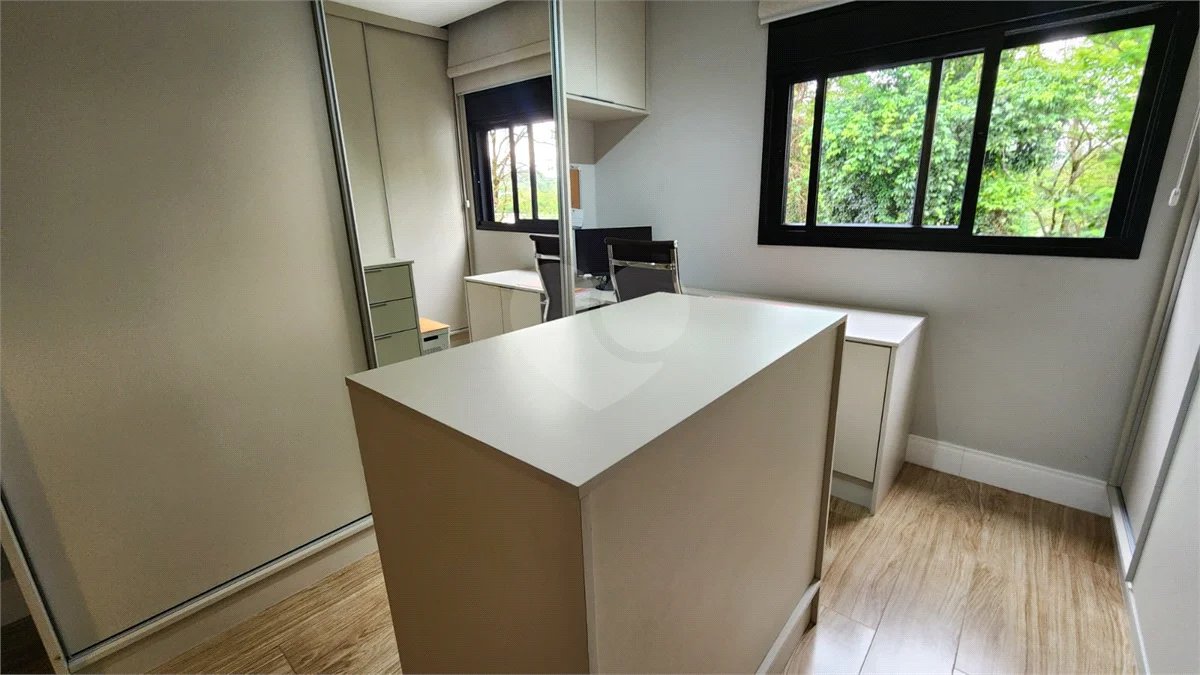 Casa à venda com 3 suítes no condomínio Via Castelli, Louveira - SP