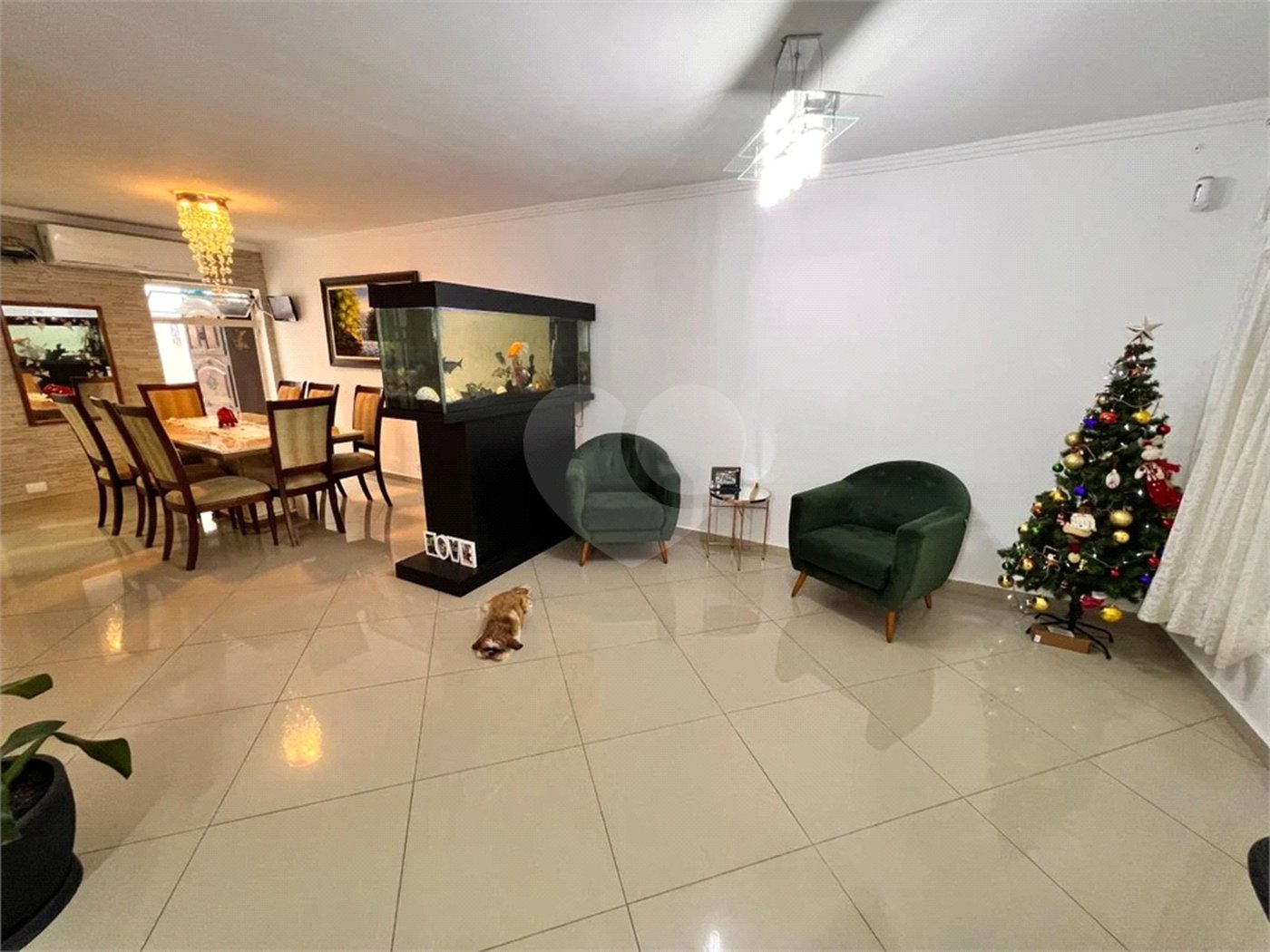 Casa à venda com 3 quartos, sendo 1 suíte, em Jardim Oriental, São Paulo, SP