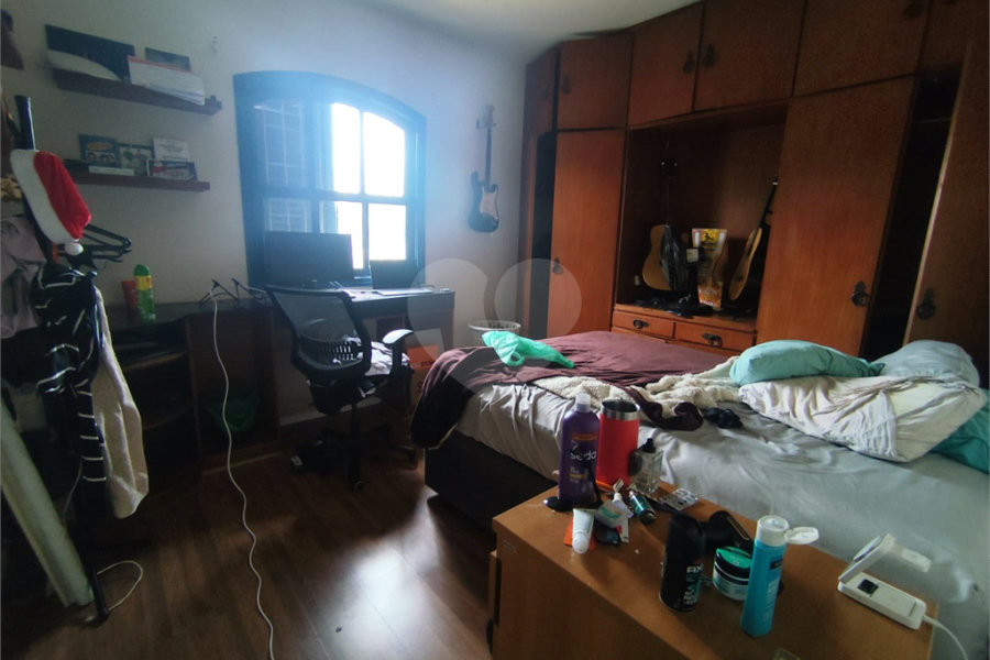 Sobrado à venda com 4 quartos, sendo 2 suítes,  em Tremembé, São Paulo, SP