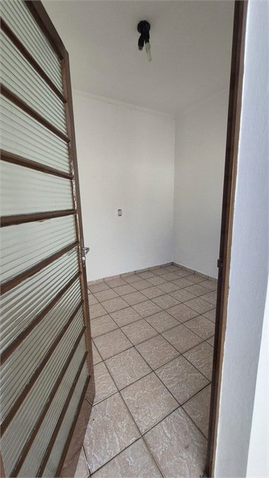 Casa em condomínio para alugar com 2 quartos, sendo 1 suíte,  em Jardim Ibiti do Paço, Sorocaba, SP