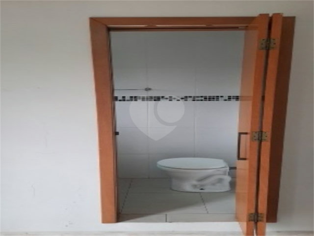 Sobrado à venda com 3 quartos, sendo 1 suíte,  em Parque Edu Chaves, São Paulo, SP