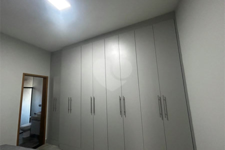 Casa à venda com 2 quartos, sendo 1 suíte,  no condomínio Residencial Parque Imperial, Salto - SP