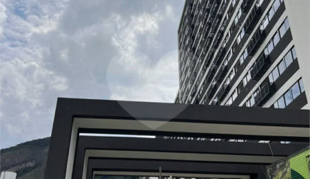 Cobertura à venda com 3 quartos, sendo 1 suíte,  em Jacarepaguá, Rio de Janeiro, RJ