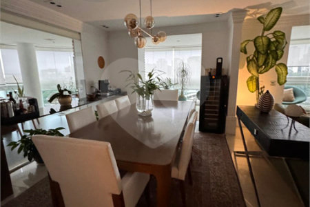 Apartamento à venda com 3 suítes em Vila Andrade, São Paulo, SP