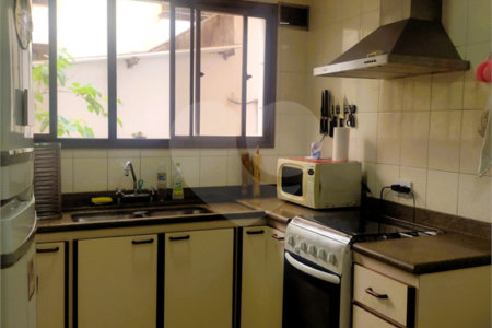 Apartamento à venda com 3 quartos, sendo 1 suíte, em Real Parque, São Paulo, SP
