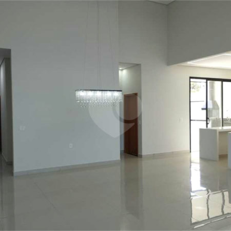Casa à venda com 3 suítes no condomínio Jardim Residencial London Park, Indaiatuba - SP