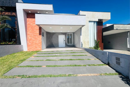 Casa à venda com 3 quartos, sendo 1 suíte, no condomínio Jardim Residencial Villagio Ipanema I, Sorocaba - SP