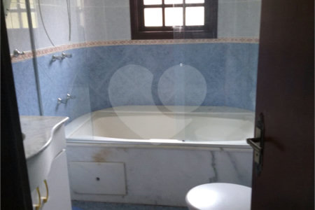 Chácara à venda com 4 quartos, sendo 2 suítes,  em Batatuba, Piracaia, SP