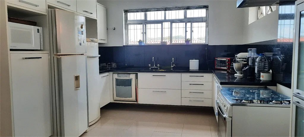 Casa à venda ou para alugar com 3 suítes em Alto da Lapa, São Paulo, SP