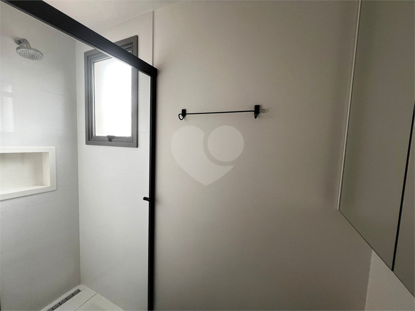 Apartamento à venda com 2 suítes em Indianópolis, São Paulo, SP