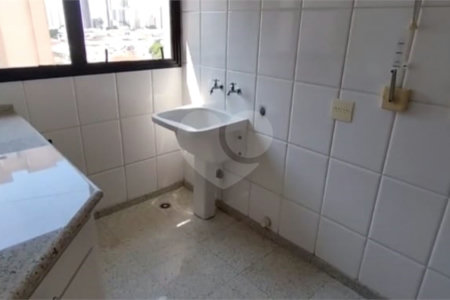 Apartamento à venda com 3 quartos, sendo 1 suíte, em Vila Gomes Cardim, São Paulo, SP