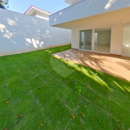 Casa à venda com 4 quartos, sendo 3 suítes,  em Jardim Marajoara, São Paulo, SP
