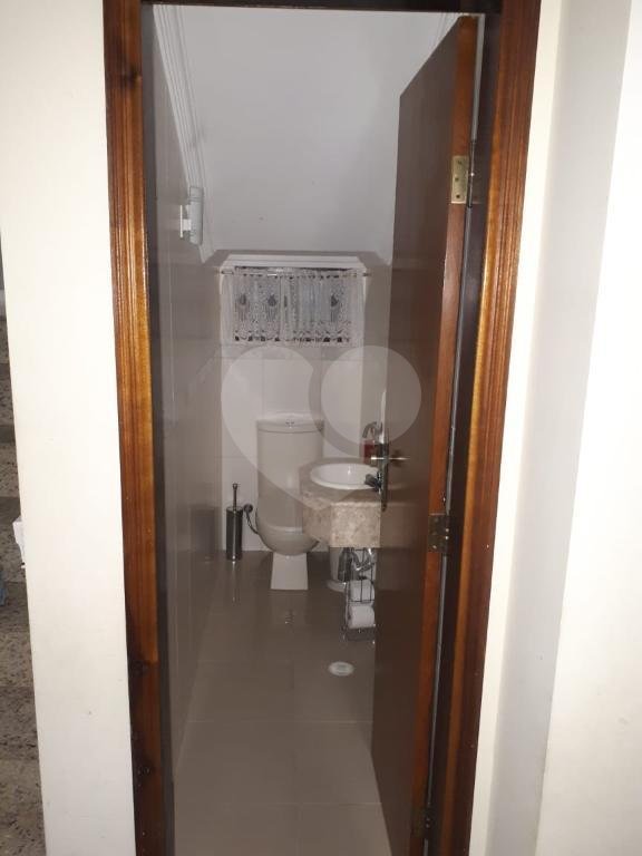 Sobrado à venda com 3 quartos, sendo 1 suíte,  em Tremembé, São Paulo, SP